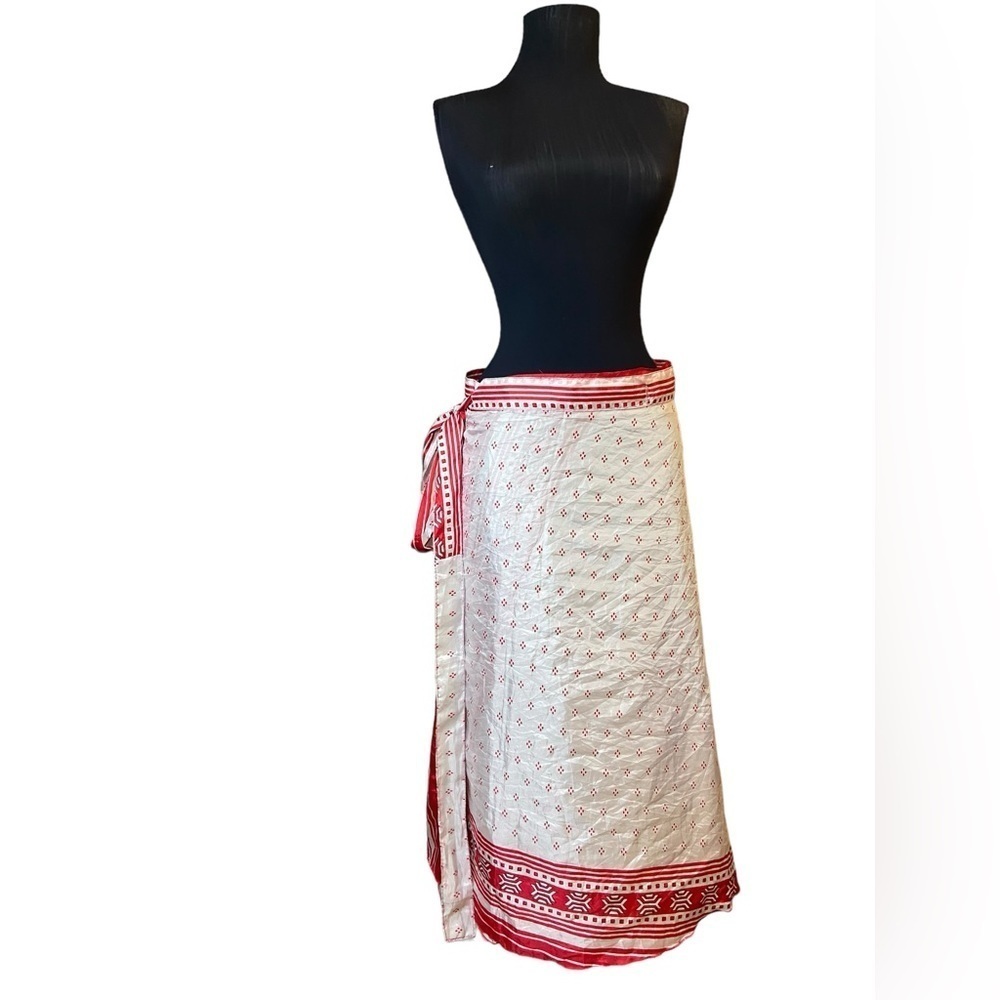 Red & White Design Wrap Skirt FREE SIZE